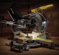 Stanley Sm18 1800 Watt Mitre Saw - 4